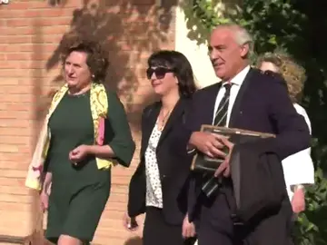 Juana Rivas, a su llegada al juzgado: "Soy inocente, se va a demostrar muy pronto" Juana Rivas, a su llegada al juzgado: "Soy inocente, se va a demostrar muy pronto"