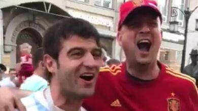 Un español y un argentino narran a la vez el 'gol del siglo' de Maradona a Inglaterra
