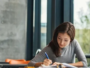 Estudiante Estudiante