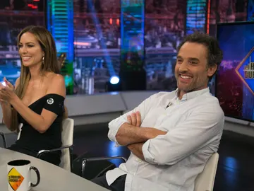 Kira Miró cuenta en 'El Hormiguero 3.0' una divertida anécdota sobre el "runner" Daniel Guzmán Kira Miró cuenta en 'El Hormiguero 3.0' una divertida anécdota sobre el "runner" Daniel Guzmán