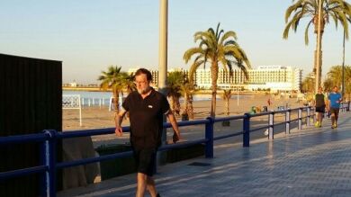 Así es la nueva 'normalidad' de Rajoy en Santa Pola: recupera su antigua profesión y renuncia a sus privilegios de expresidente del Gobierno