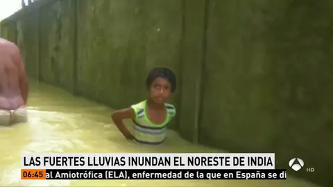Decenas de muertos y más de un millón de desplazados por las inundaciones en India y Bangladesh Decenas de muertos y más de un millón de desplazados por las inundaciones en India y Bangladesh