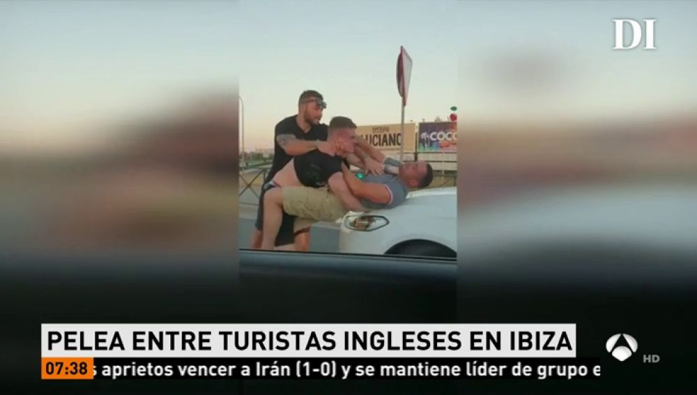 Pelea a puñetazos entre cuatro turistas ingleses en Ibiza