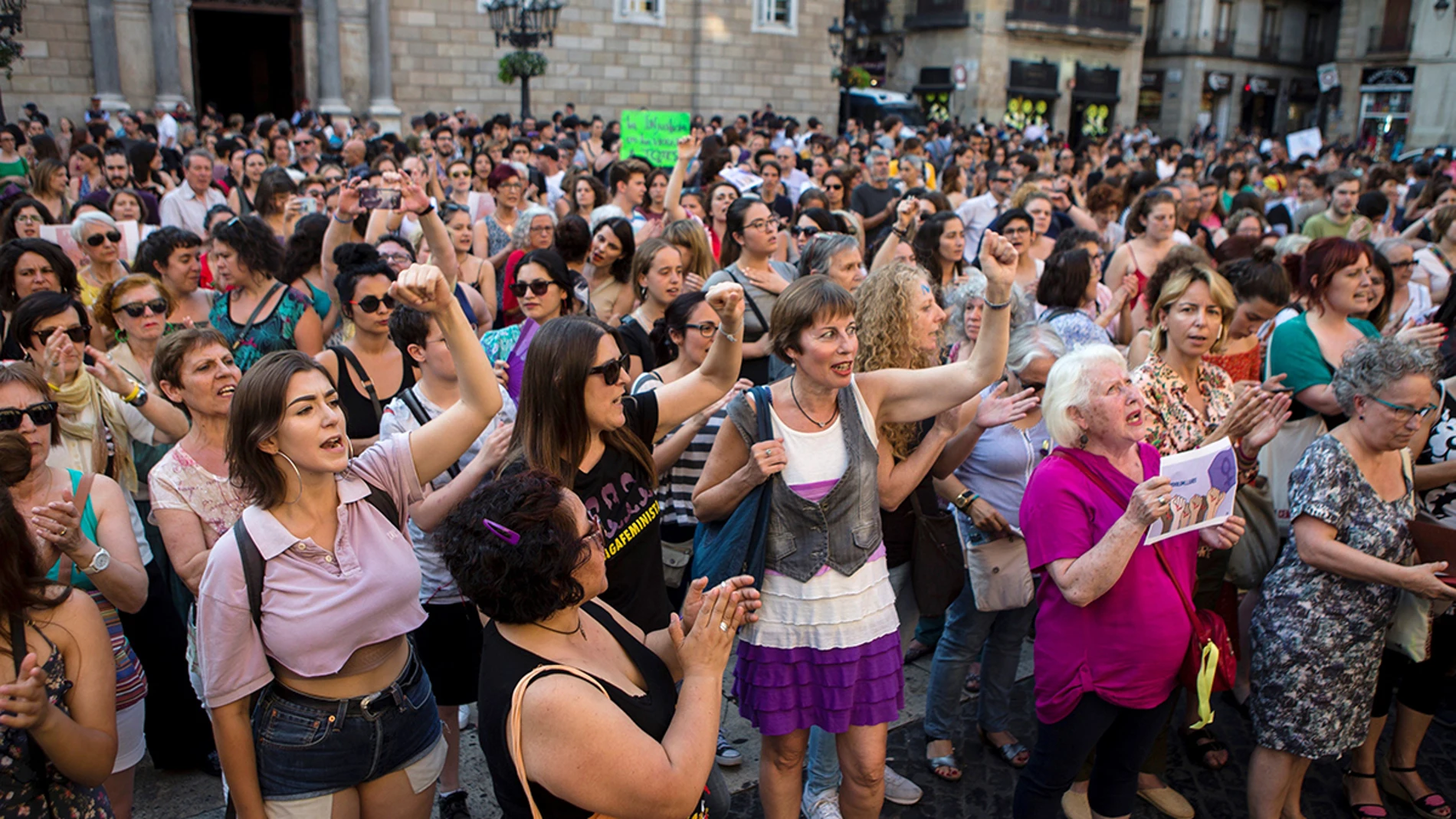 Imagen de las protestas por la sentencia de 'La Manada' Imagen de las protestas por la sentencia de 'La Manada'