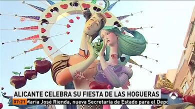 Alicante celebra su fiesta de las Hogueras de San Juan
