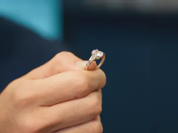 ¿Deslumbrará a Gotzone el anillo de pedida de Iñaki? ¿Deslumbrará a Gotzone el anillo de pedida de Iñaki?