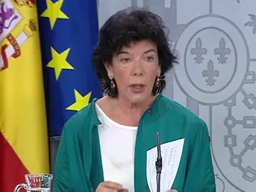El Gobierno estudia que el servicio jurídico del Estado se persone como en defensa de las víctimas de abusos sexuales tras el auto de 'La Manada' El Gobierno estudia que el servicio jurídico del Estado se persone como en defensa de las víctimas de abusos sexuales tras el auto de 'La Manada'