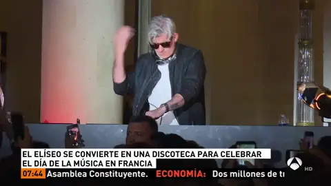 El Palacio de Eliseo se convierte en una discoteca para celebrar el Día de la Música El Palacio de Eliseo se convierte en una discoteca para celebrar el Día de la Música