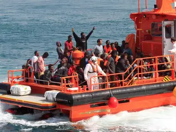 Inmigrantes rescatados por Salvamento Marítimo Inmigrantes rescatados por Salvamento Marítimo