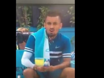 El polémico gesto de Kyrgios