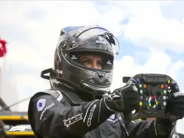 Aseel Al-Hamad, piloto iraní que condujo un Fórmula 1 en Paul Ricard Aseel Al-Hamad, piloto iraní que condujo un Fórmula 1 en Paul Ricard