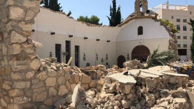 Se derrumba el techo de una iglesia poco después de una misa en Alicante