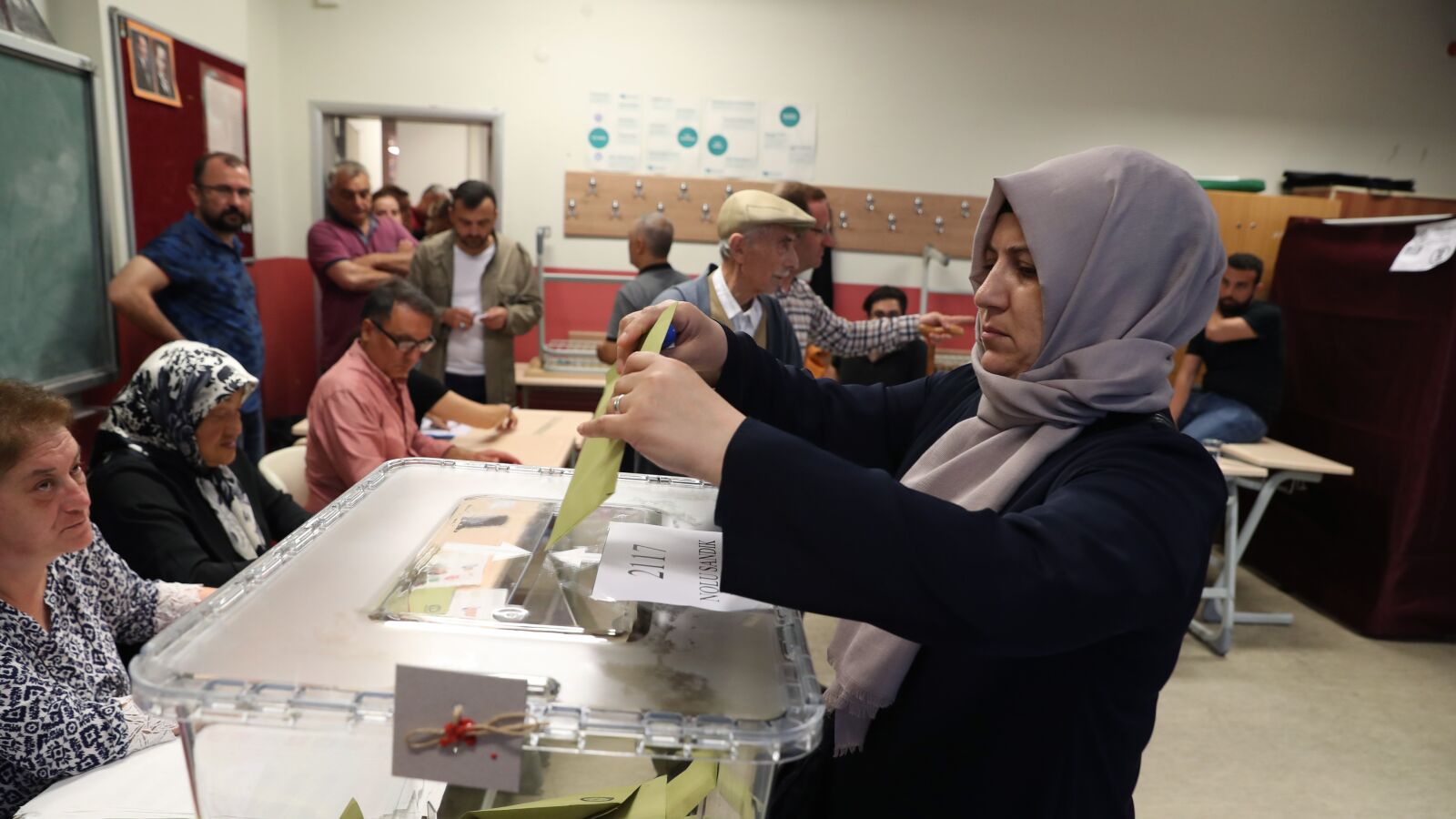 Turquía acude a las urnas para las elecciones más importantes de su historia reciente