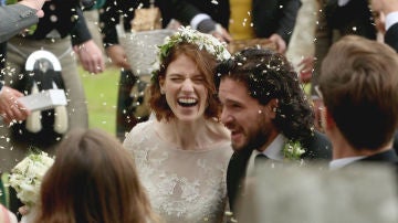 Kit Harington y Rose Leslie en el día de su boda