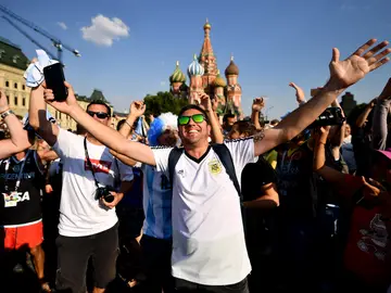 Un aficionado argentino sonríe en Moscú Un aficionado argentino sonríe en Moscú