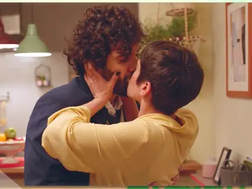 Yago y Carmen sucumben a la pasión Yago y Carmen sucumben a la pasión