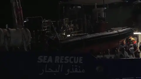 Copenhague le exige a Italia acoger a los 113 inmigrantes que esperan en barco danés Copenhague le exige a Italia acoger a los 113 inmigrantes que esperan en barco danés