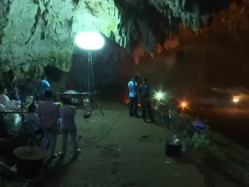 Continúa la búsqueda de un equipo de fútbol amateur en una cueva de Tailandia Continúa la búsqueda de un equipo de fútbol amateur en una cueva de Tailandia