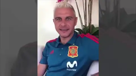 El chistaco de Joaquín para calentar el España-Marruecos: "Un amigo estaba obsesionado con el fútbol y le dejó la parienta..." El chistaco de Joaquín para calentar el España-Marruecos: "Un amigo estaba obsesionado con el fútbol y le dejó la parienta..."