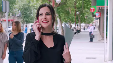 La llamada que hunde a Carmen La llamada que hunde a Carmen