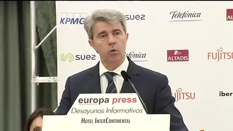 Garrido anuncia una nueva bajada de las tasas universitarias madrileñas para el próximo curso Garrido anuncia una nueva bajada de las tasas universitarias madrileñas para el próximo curso
