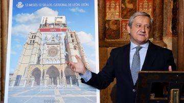 Correos subsana el error y lanza un sello dedicado a la Catedral de León