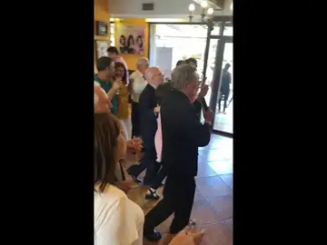 Méndez de Vigo y Santamaría, en un karaoke Méndez de Vigo y Santamaría, en un karaoke
