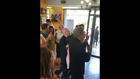 Méndez de Vigo y Santamaría, en un karaoke Méndez de Vigo y Santamaría, en un karaoke