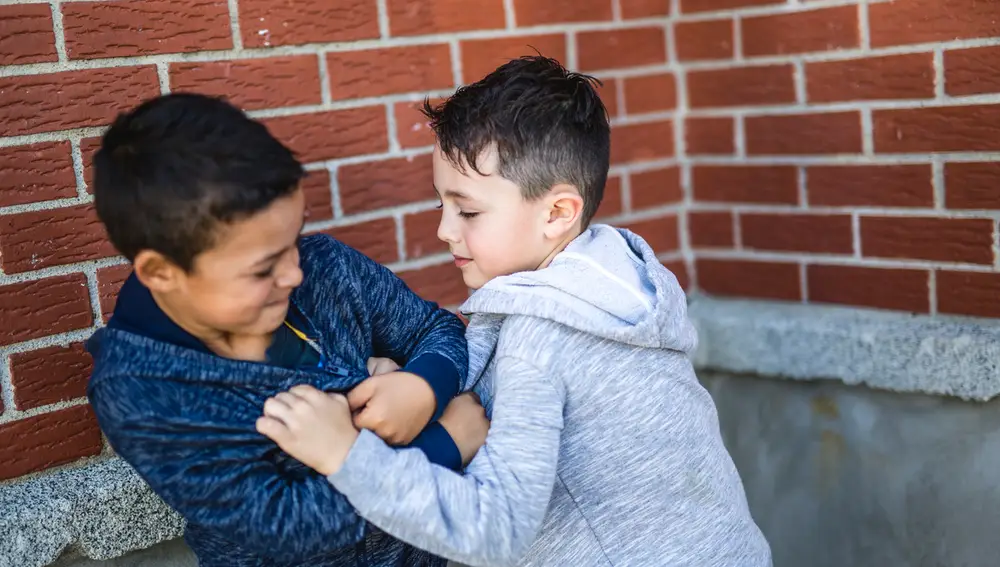 Pelea entre niños