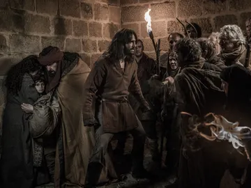La trepidante lucha de Arnau por salvar la vida de los judíos La trepidante lucha de Arnau por salvar la vida de los judíos