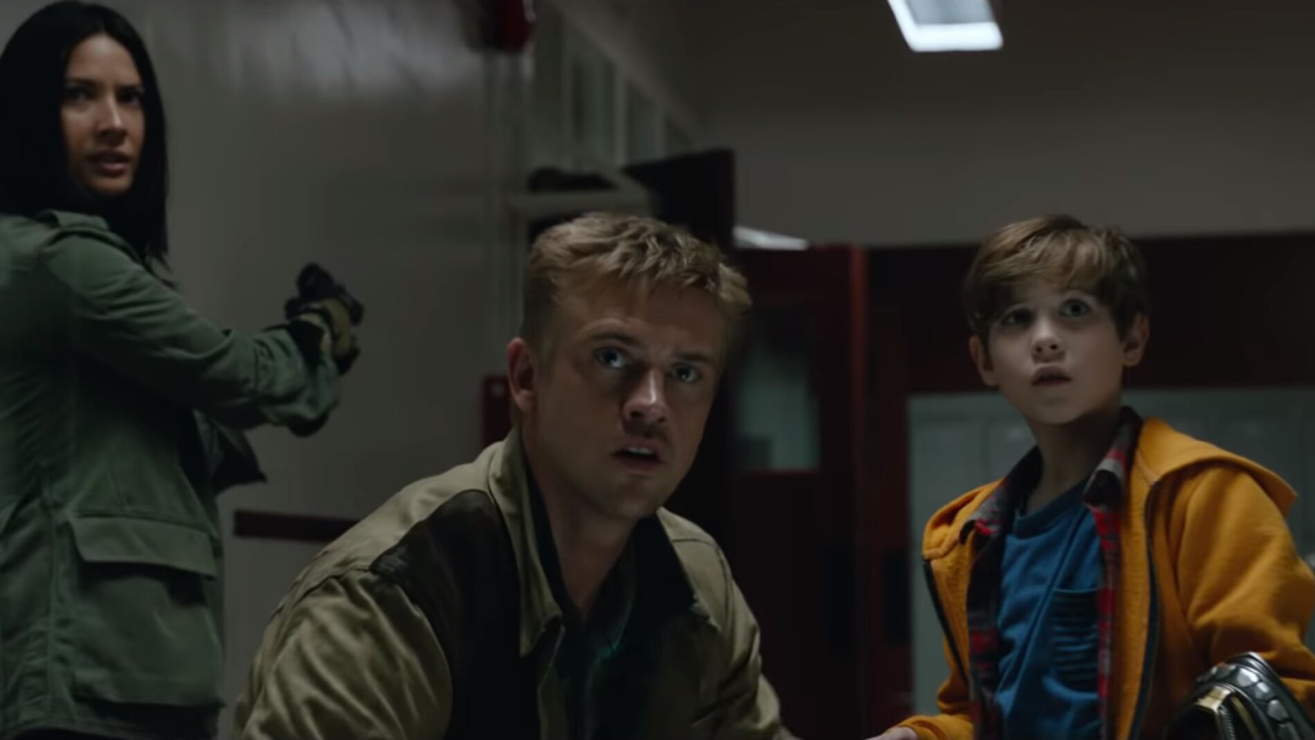 Olivia Munn, Boyd Holbrook y Jacob Tremblay en 'The Predator'