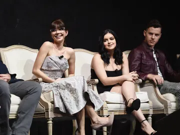 Sarah Hyland y Ariel Winter Sarah Hyland y Ariel Winter