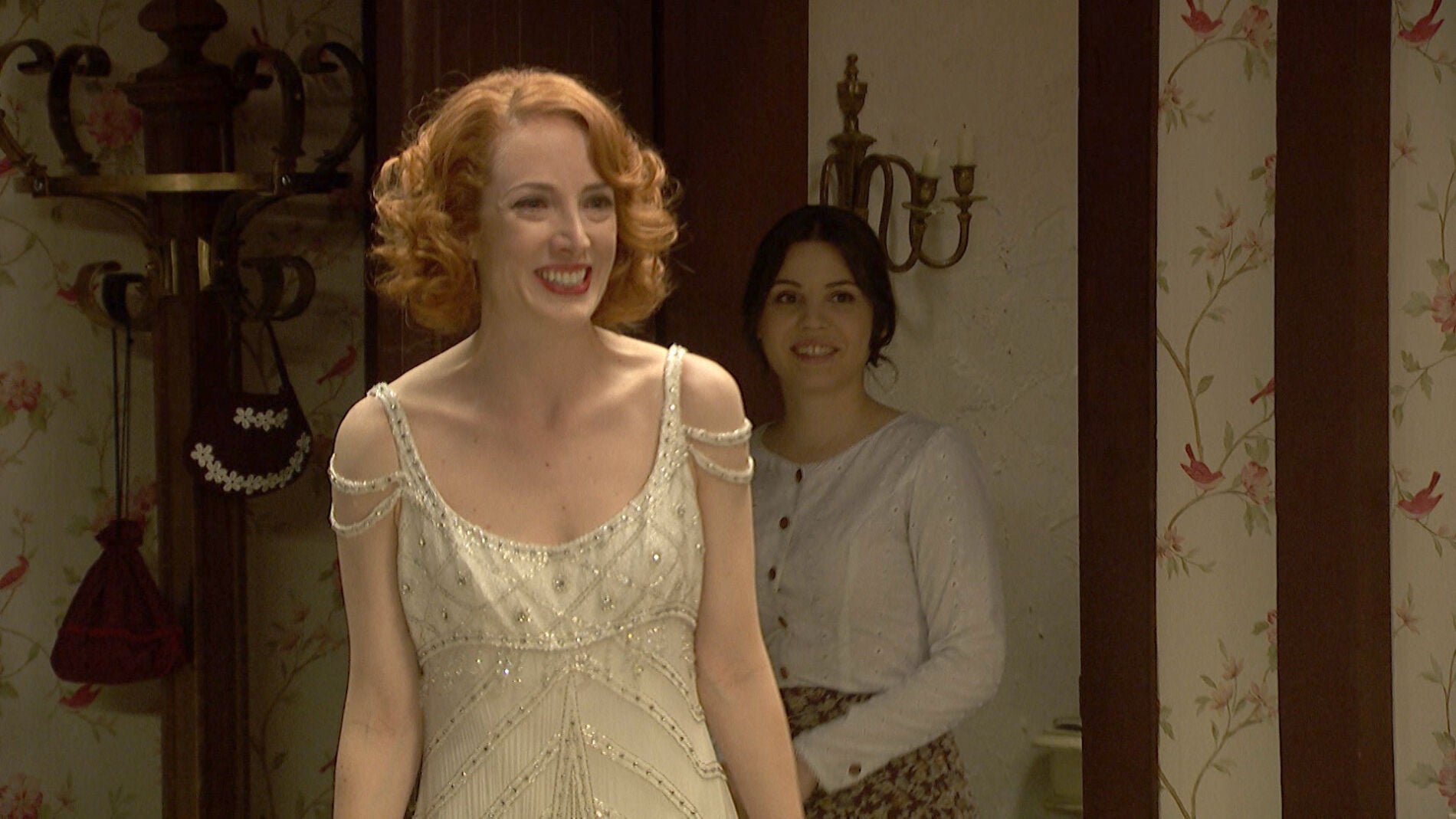 La belleza de Irene inunda Puente Viejo momentos antes de la boda 