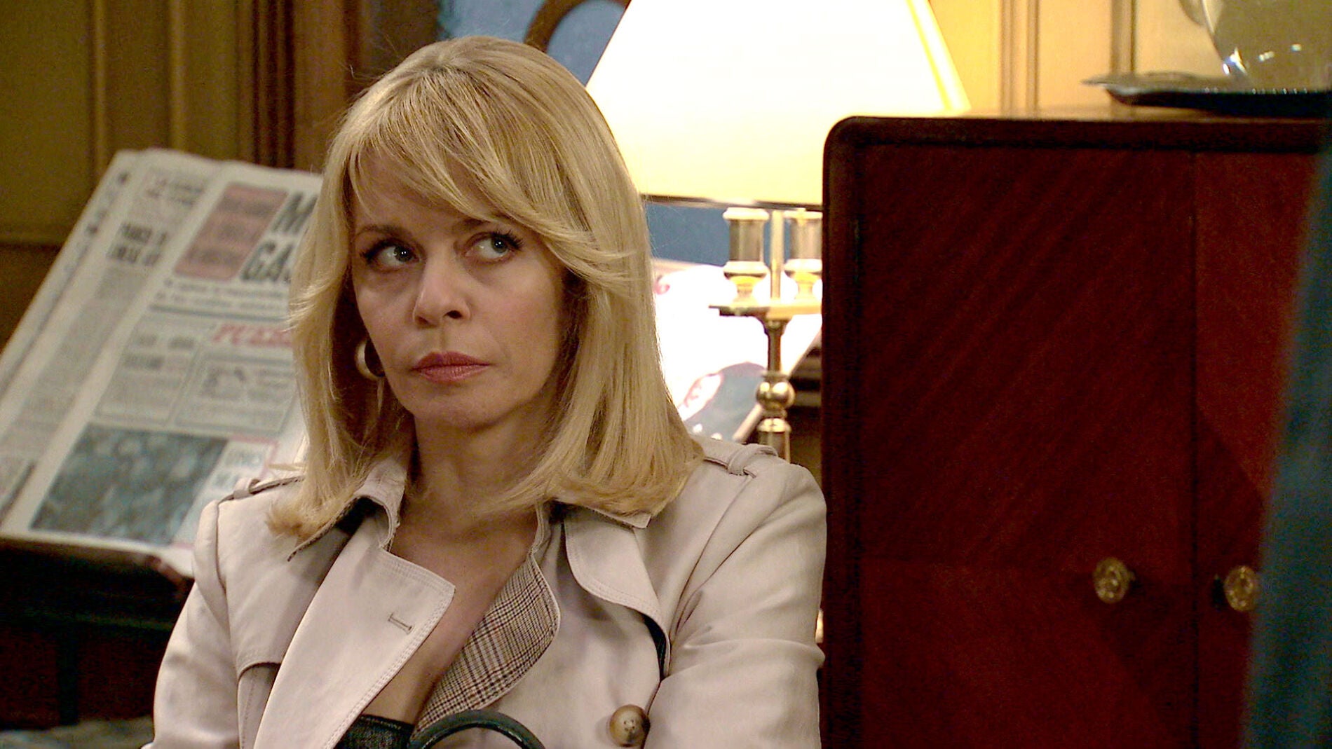 Tu&ntilde;&oacute;n a Charo: "&iquest;Qu&eacute; quieres a cambio de desaparecer de nuestras vidas?"