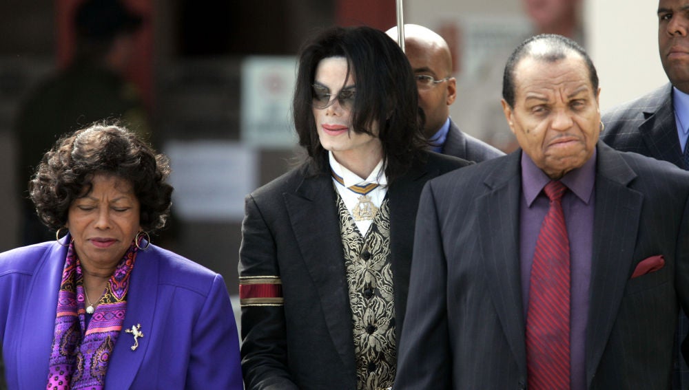 Michael Jackson junto a sus padres