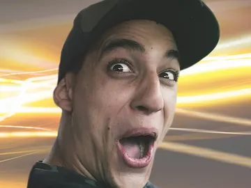 El impactante desnudo integral de Miguel Herrán para celebrar el verano El impactante desnudo integral de Miguel Herrán para celebrar el verano