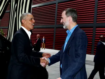 El Rey acompaña a Barack Obama en su visita al museo Reina Sofía El Rey acompaña a Barack Obama en su visita al museo Reina Sofía