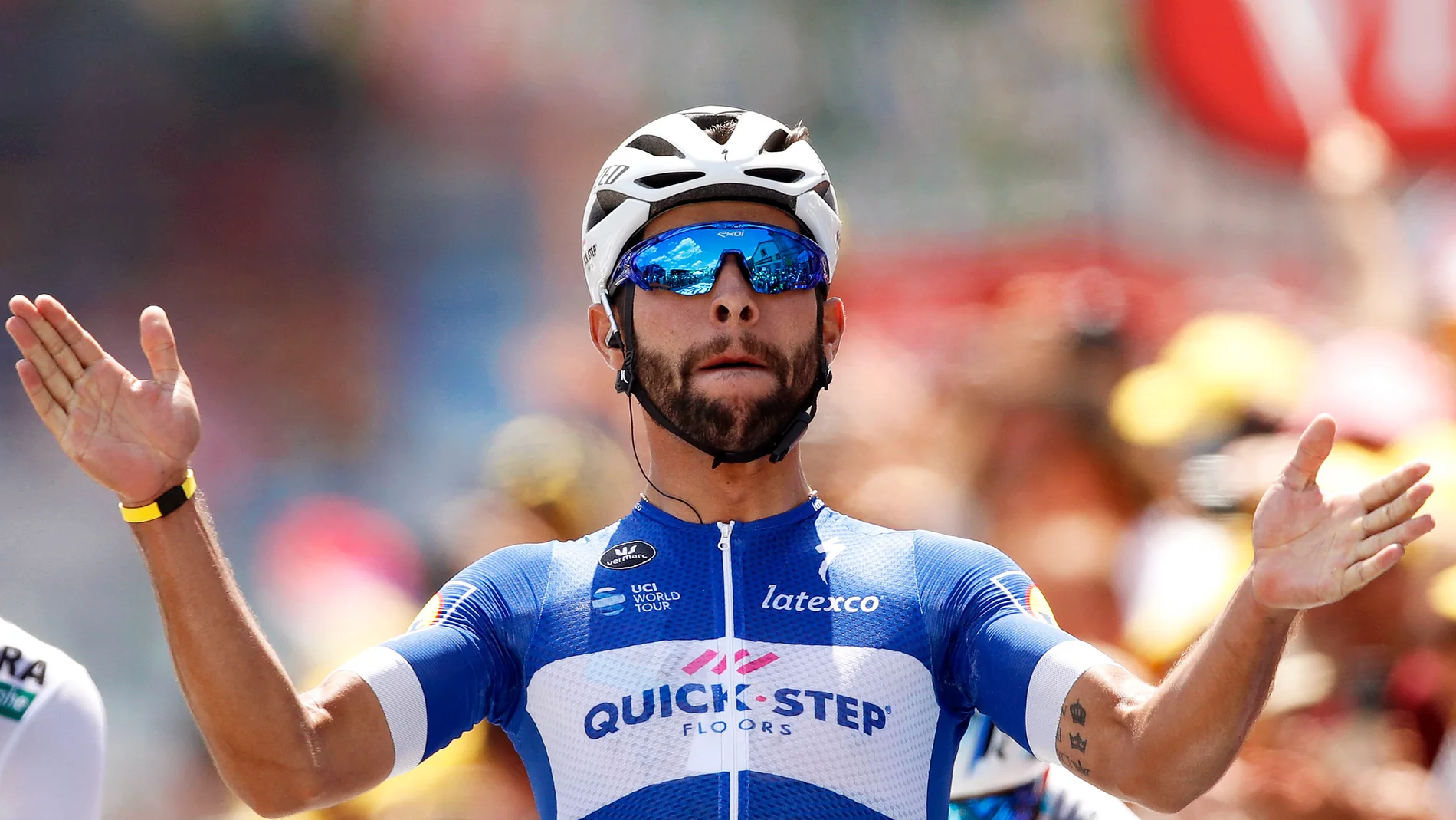 Gaviria celebra su victoria en la primera etapa del Tour de Francia 2018 Gaviria celebra su victoria en la primera etapa del Tour de Francia 2018