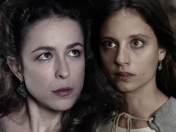 Elionor da la orden de secuestrar y violar a Mar en el penúltimo capítulo de 'La Catedral del Mar' Elionor da la orden de secuestrar y violar a Mar en el penúltimo capítulo de 'La Catedral del Mar'