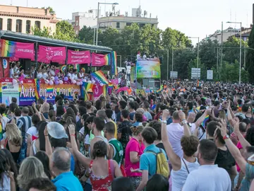 Asistentes a la manifestación del Orgullo Gay Asistentes a la manifestación del Orgullo Gay