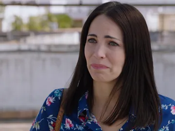 Gotzone se va a Londres y deja a Iñaki: “A mí no me miras como miras a Carmen” Gotzone se va a Londres y deja a Iñaki: “A mí no me miras como miras a Carmen”