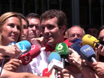 Un grupo de radicales abuchea a Pablo Casado en Pamplona
