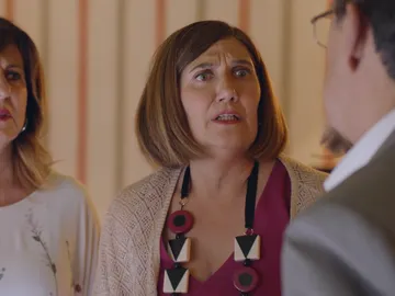 La confesión de Benito deja en shock a Maritxu que vuelve a caerse por las escaleras La confesión de Benito deja en shock a Maritxu que vuelve a caerse por las escaleras