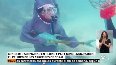 Concierto submarino en Florida para concienciar sobre el peligro de los arrecifes
