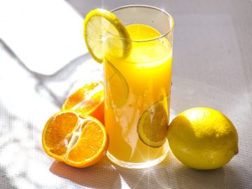 Lemonadas, aguas aromatizadas... bebidas saludables y bajas en calorías.