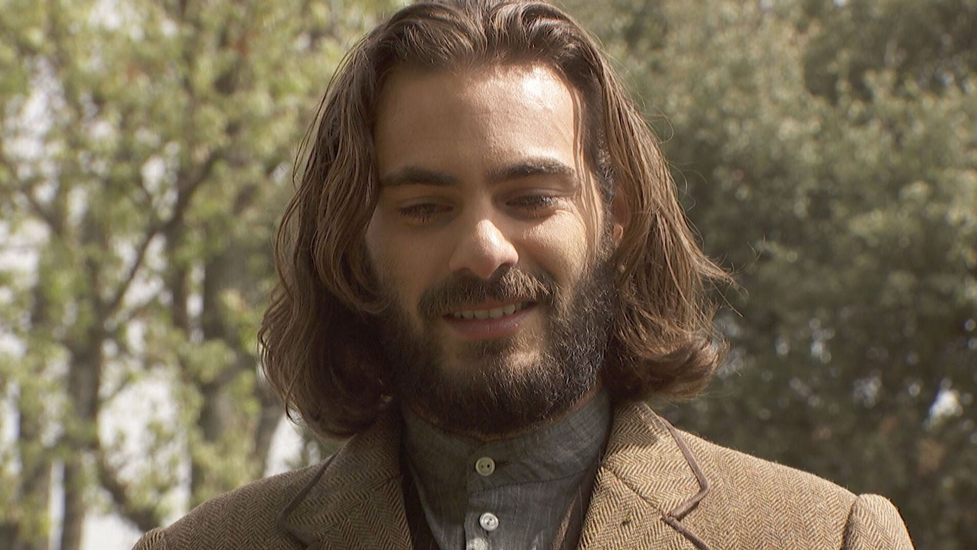 Isaac se despide de Elsa antes de recibir una gran sorpresa 