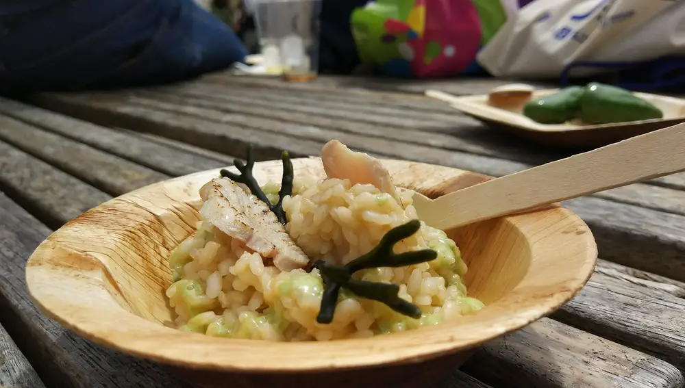 Arroz con algas y bonito.