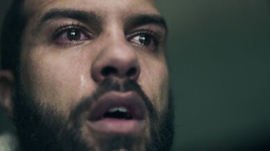 Luke vive una sobrecogedora mezcla de emociones al recibir el mensaje de June: 