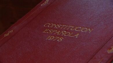 Los grupos políticos, a favor del cambio de la Constitución, a excepción del PP: 