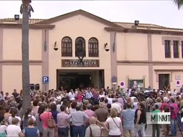 ASESINATO EN PILAS ASESINATO EN PILAS